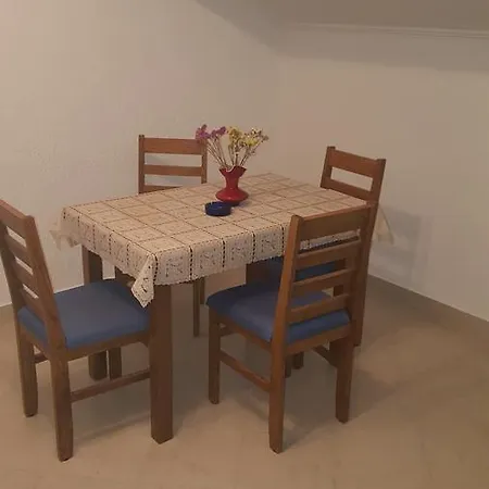 Ribarić Mare * Banjol